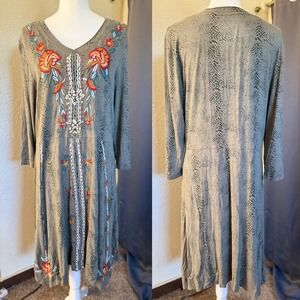 Caite Embroidered Floral Snakeskin Print V-Neck Midi Dress Grey XL